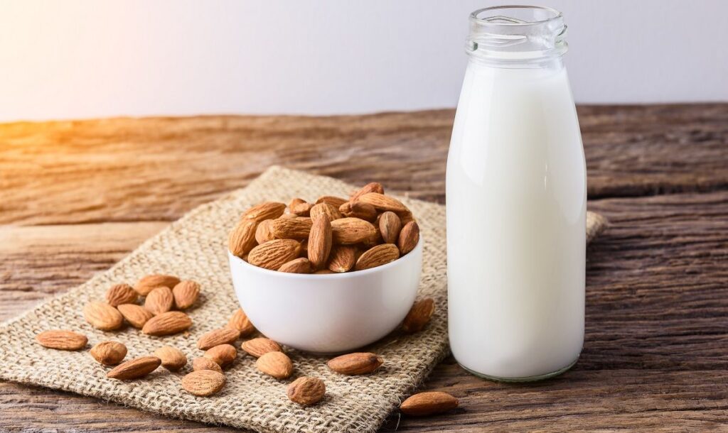 3 beneficios de la leche de almendras
